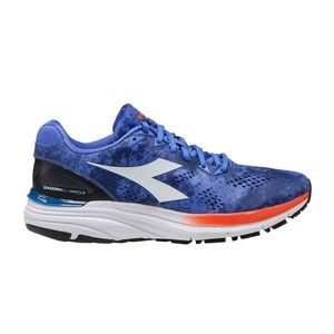 Men’s Diadora running shoes